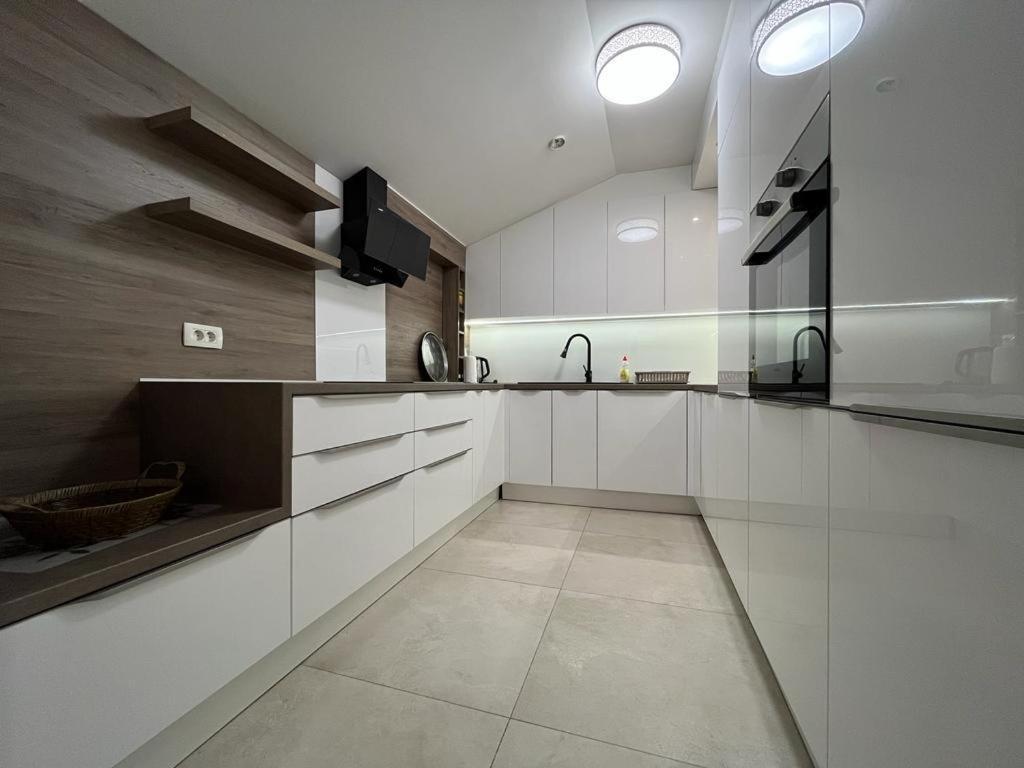 Silver Gate Apartment SJJ Esterno foto